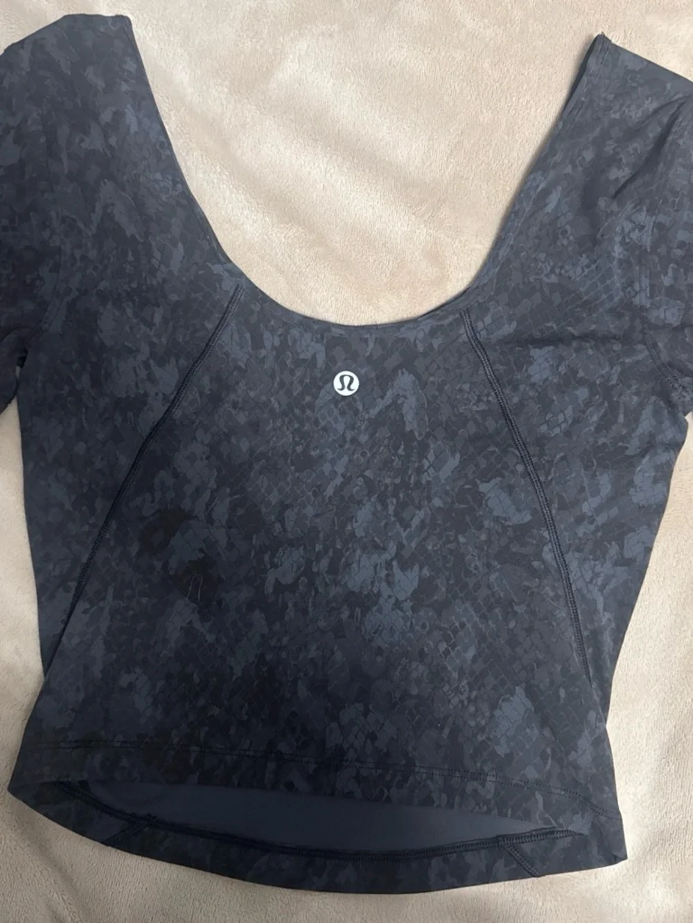 Lululemon python scoop neck crop top
